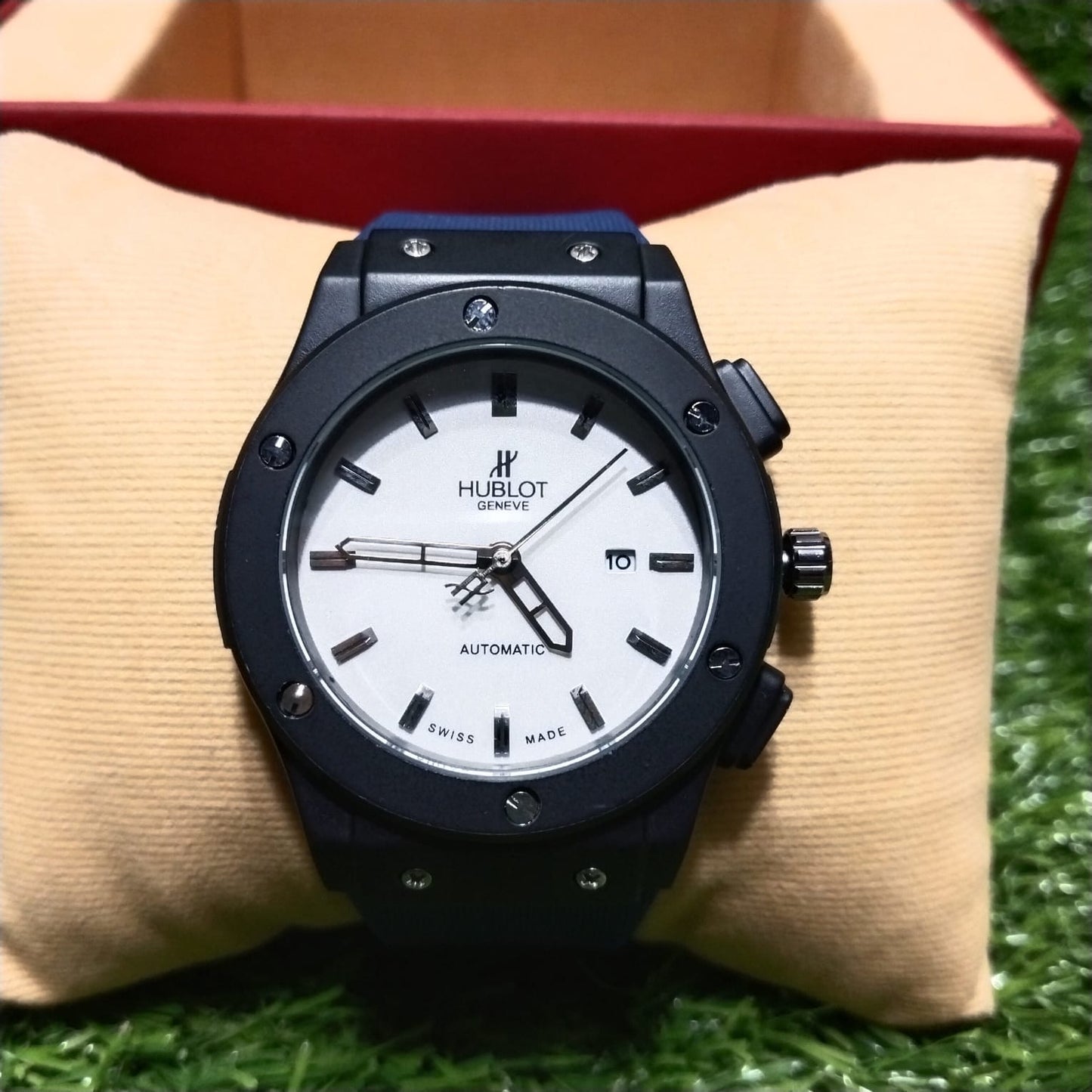 Hublot Watch Round Dial Silicone strap (BOX FREE + Surprise Gift)