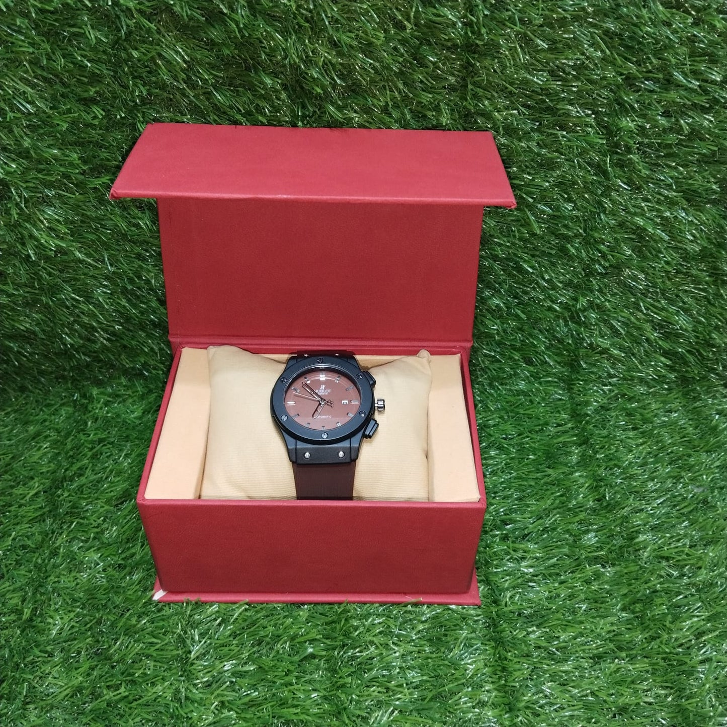 Hublot Watch Round Dial Silicone strap (BOX FREE + Surprise Gift)